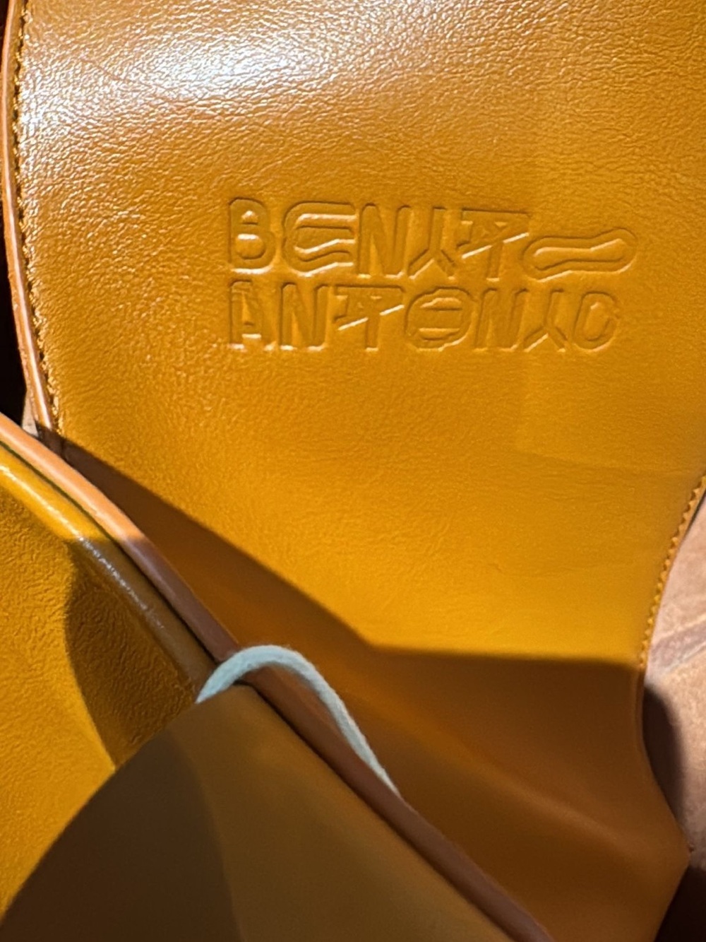 Zara ft Benito Antonio Bad Bunny Leather Tote in Cognac Brown Limited Edition - Picture 11 of 11